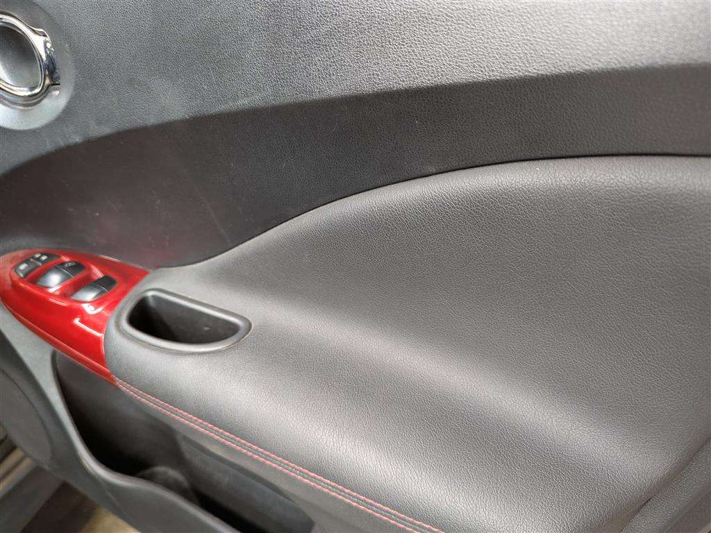 <p>2015 NISSAN JUKE TEKNA DIG-T</p>
