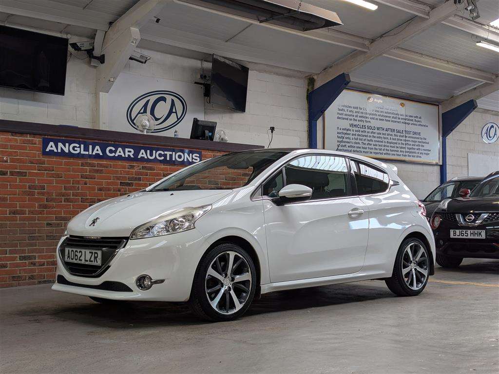 <p>2012 PEUGEOT 208 FELINE THP</p>