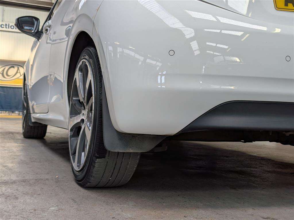 <p>2012 PEUGEOT 208 FELINE THP</p>