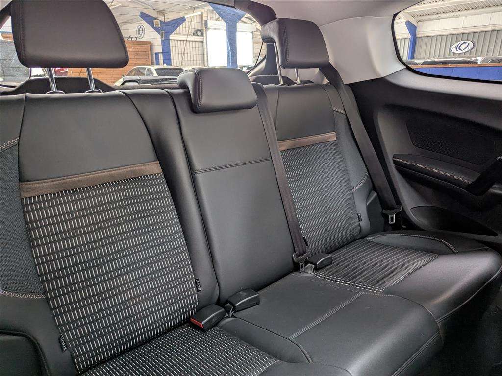 <p>2012 PEUGEOT 208 FELINE THP</p>
