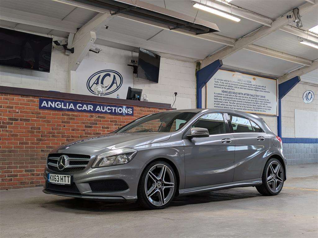 <p>2013 MERCEDES-BENZ A180 BLUE-CY AMG SPORT CD</p>