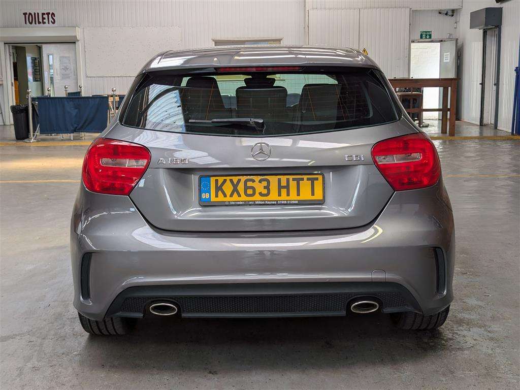 <p>2013 MERCEDES-BENZ A180 BLUE-CY AMG SPORT CD</p>