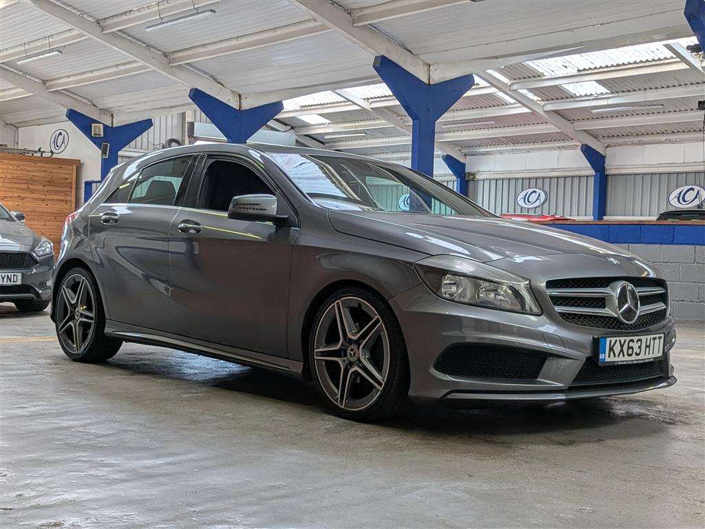<p>2013 MERCEDES-BENZ A180 BLUE-CY AMG SPORT CD</p>