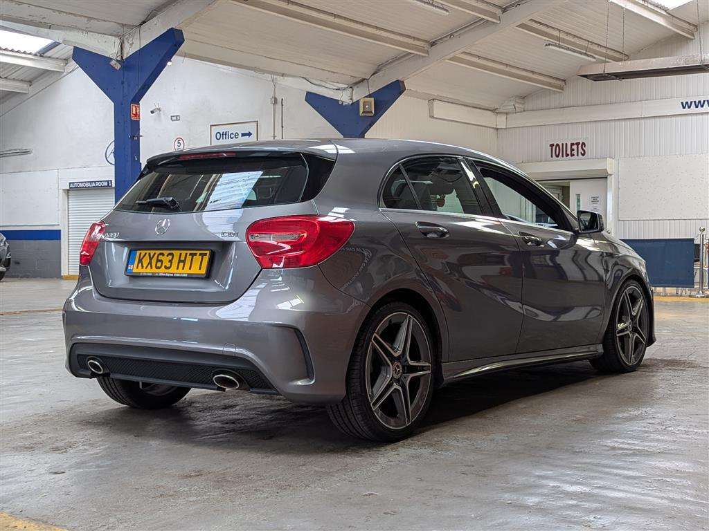 <p>2013 MERCEDES-BENZ A180 BLUE-CY AMG SPORT CD</p>