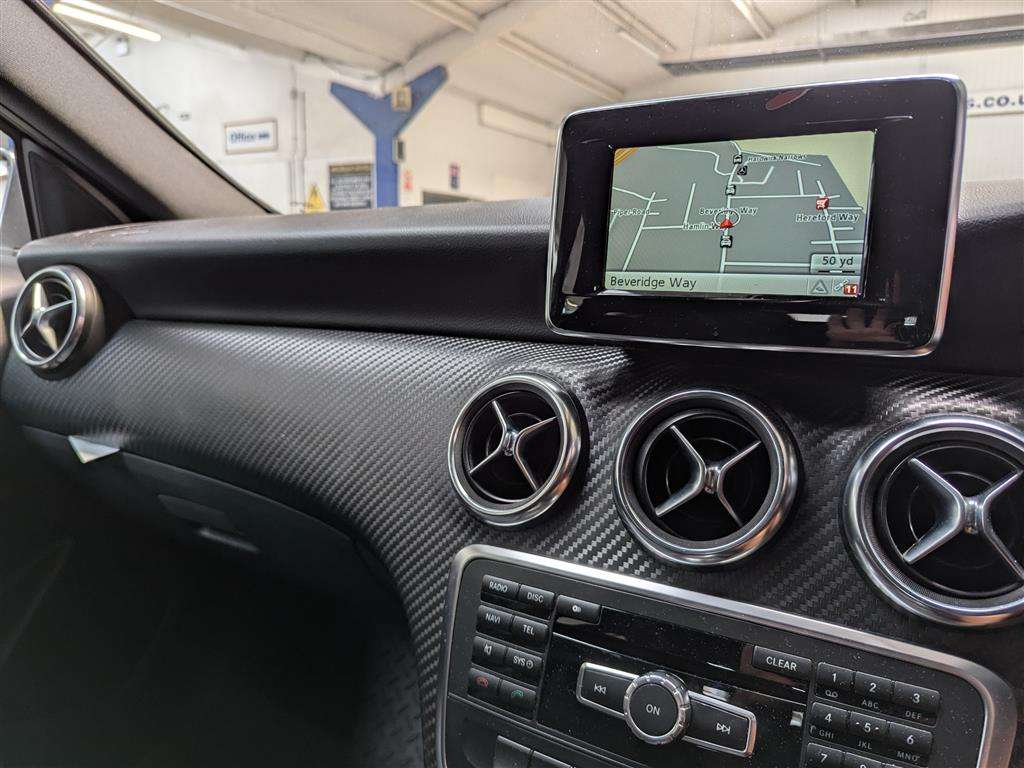 <p>2013 MERCEDES-BENZ A180 BLUE-CY AMG SPORT CD</p>