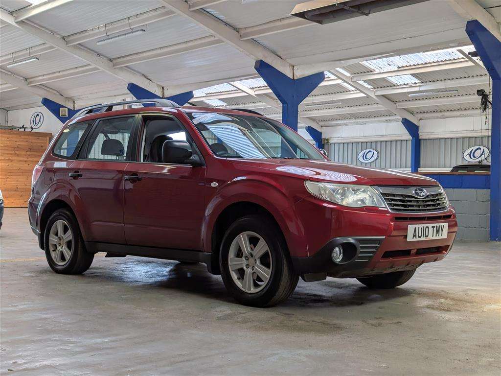 <p>2010 SUBARU FORESTER X AUTO</p>