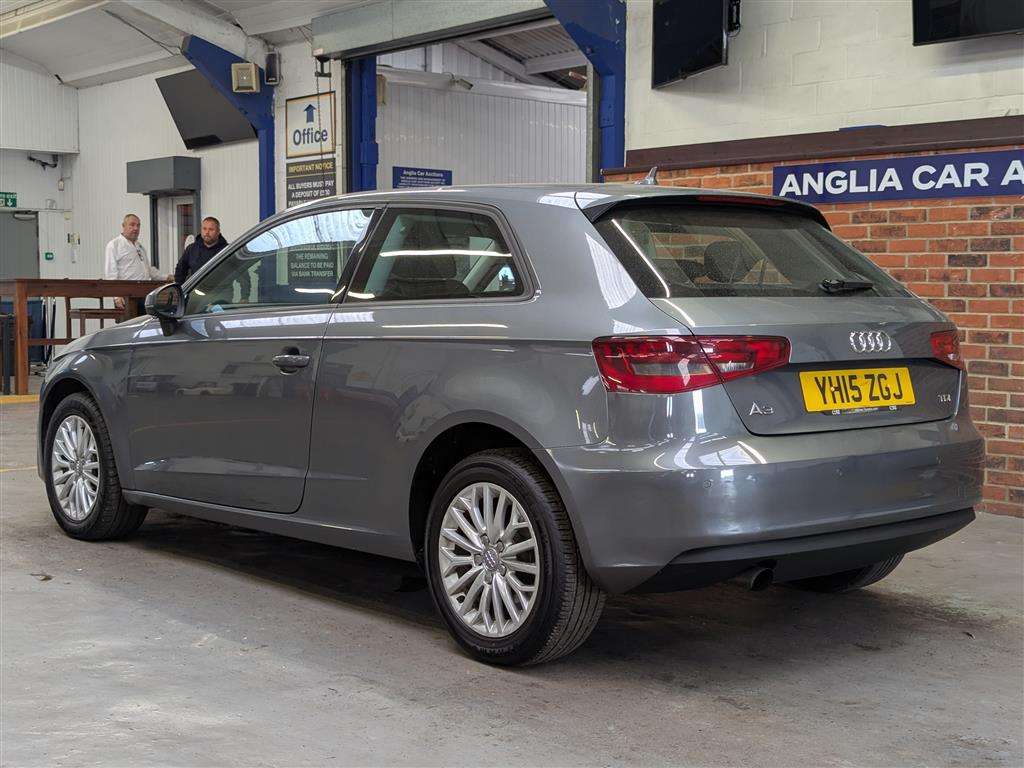<p>2015 AUDI A3 SE TECHNIK TDI</p>
