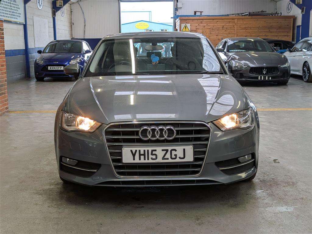 <p>2015 AUDI A3 SE TECHNIK TDI</p>