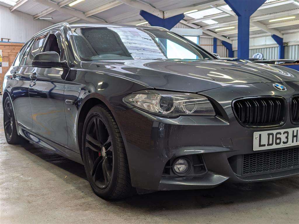<p>2013 BMW 530D M SPORT AUTO</p>