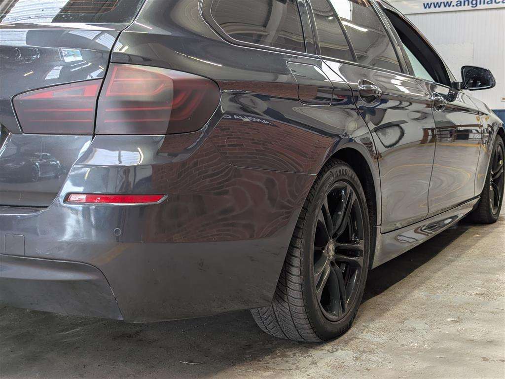 <p>2013 BMW 530D M SPORT AUTO</p>