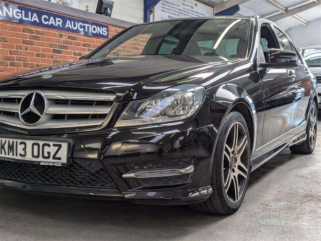 <p>2013 MERCEDES-BENZ C220 AMG SPORT CDI BLUEEF</p>
