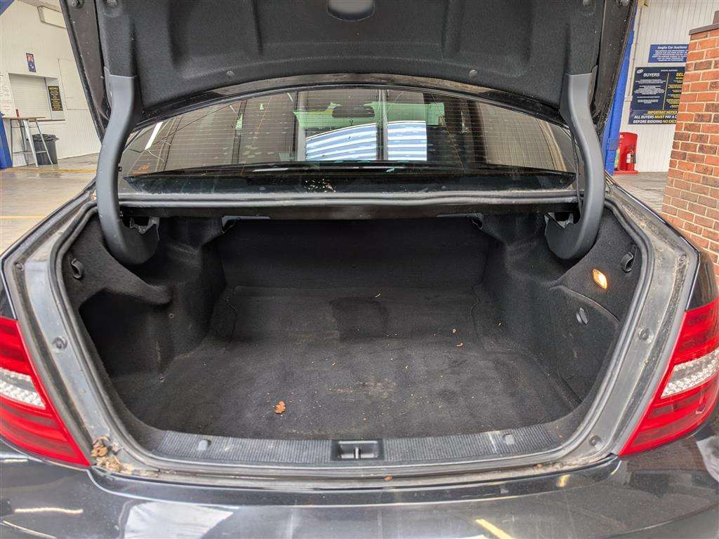 <p>2013 MERCEDES-BENZ C220 AMG SPORT CDI BLUEEF</p>