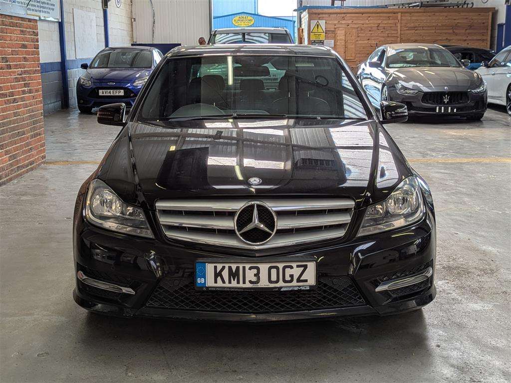 <p>2013 MERCEDES-BENZ C220 AMG SPORT CDI BLUEEF</p>