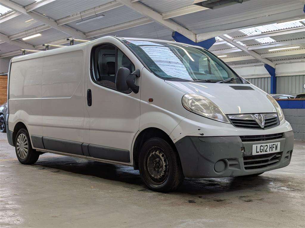 <p>2012 VAUXHALL VIVARO 2900 **SOLD</p>