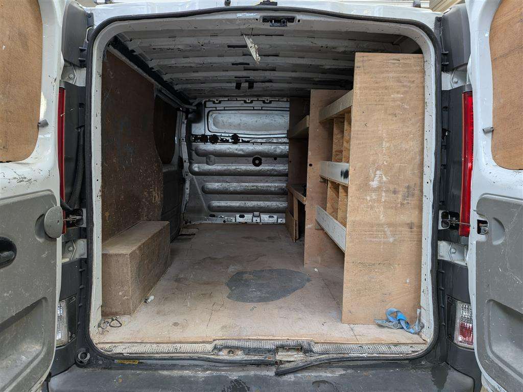 <p>2012 VAUXHALL VIVARO 2900 **SOLD</p>