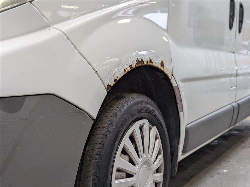 <p>2012 VAUXHALL VIVARO 2900 **SOLD</p>