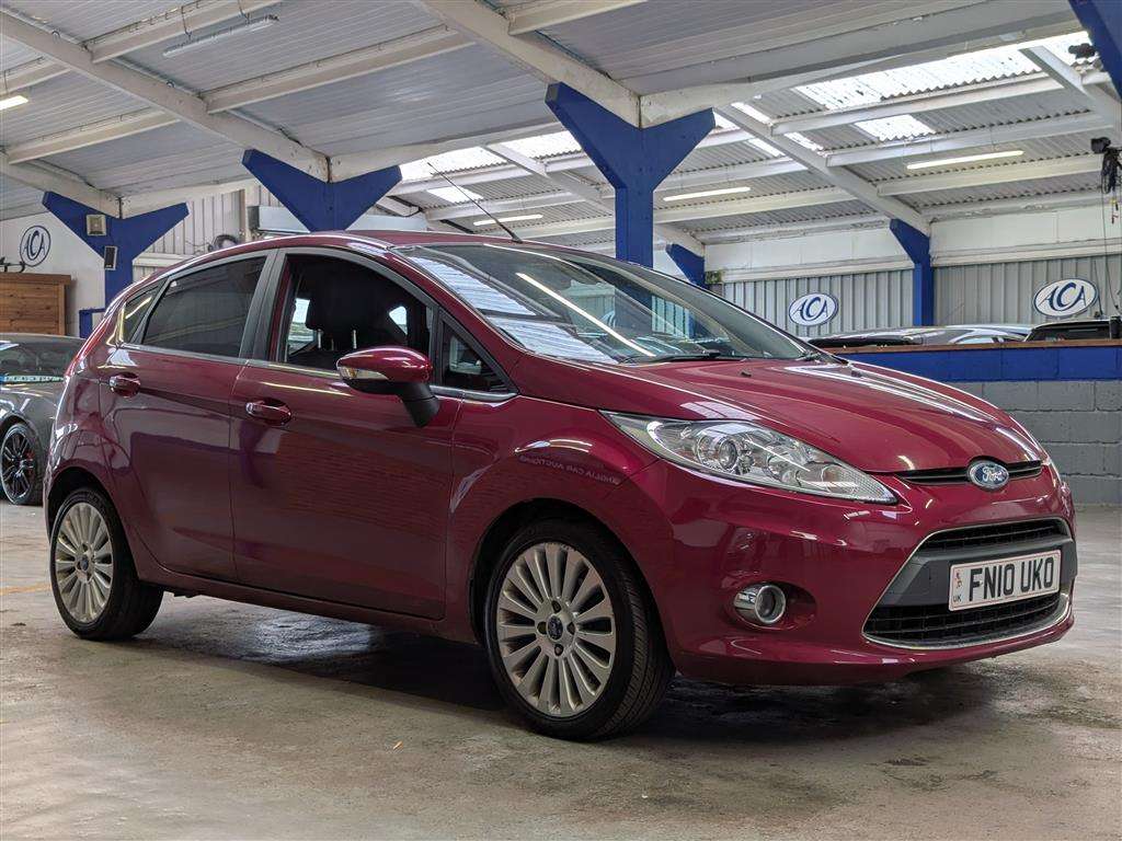 <p>2010 FORD FIESTA TITANIUM 96</p>