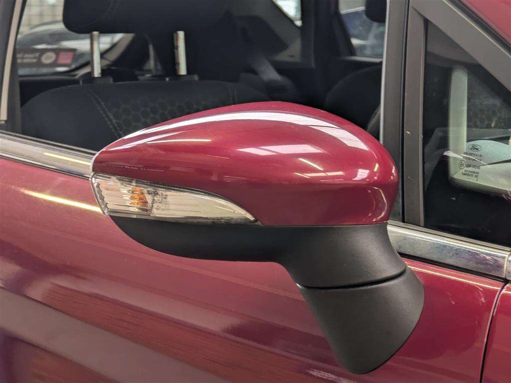 <p>2010 FORD FIESTA TITANIUM 96</p>