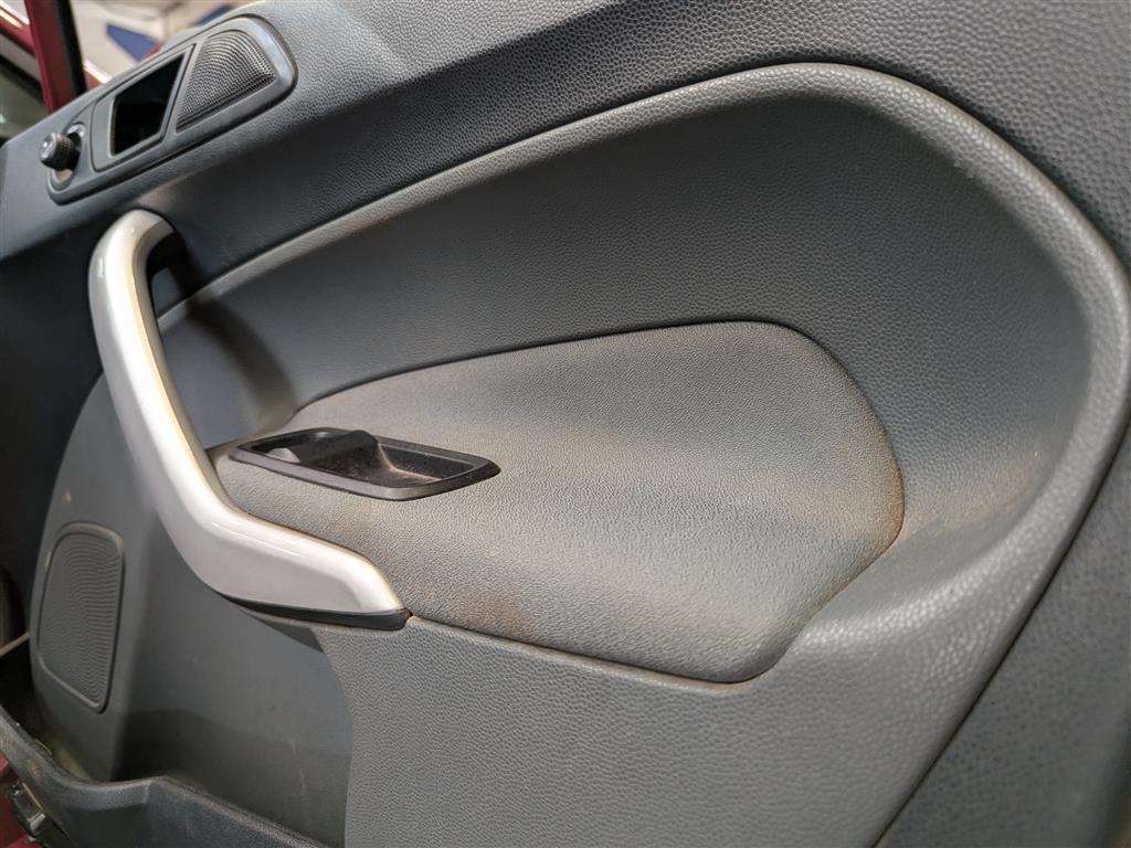 <p>2010 FORD FIESTA TITANIUM 96</p>