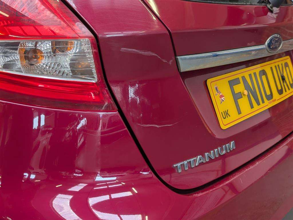 <p>2010 FORD FIESTA TITANIUM 96</p>