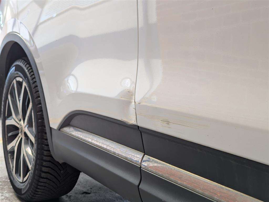 <p>2020 RENAULT KOLEOS GT LINE BLUE DCI C</p>
