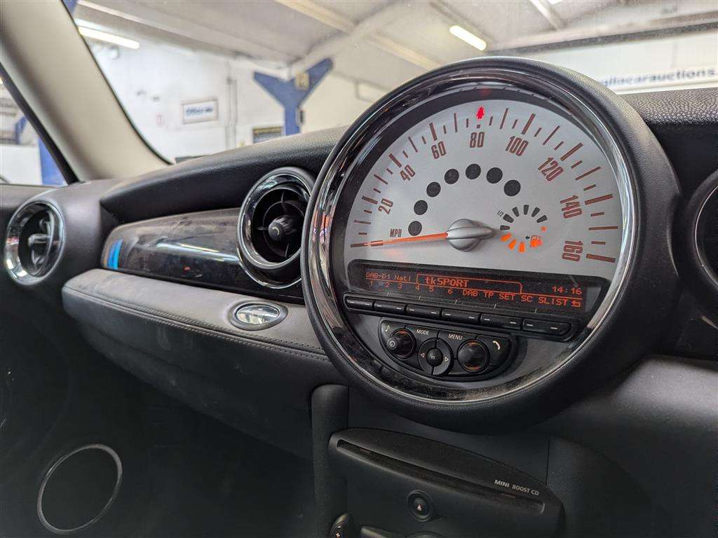 <p>2013 MINI COOPER SD BAYSWATER</p>