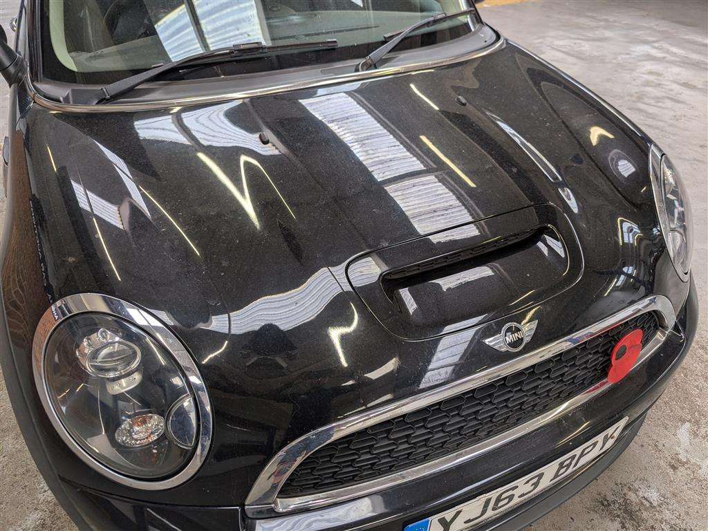 <p>2013 MINI COOPER SD BAYSWATER</p>