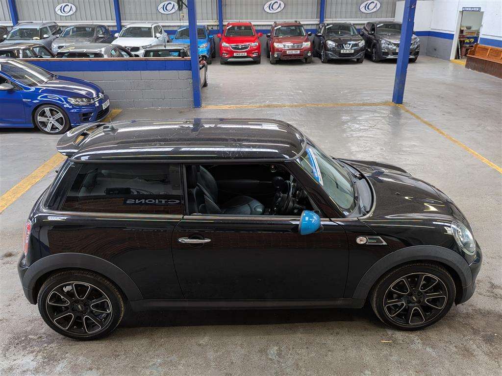 <p>2013 MINI COOPER SD BAYSWATER</p>