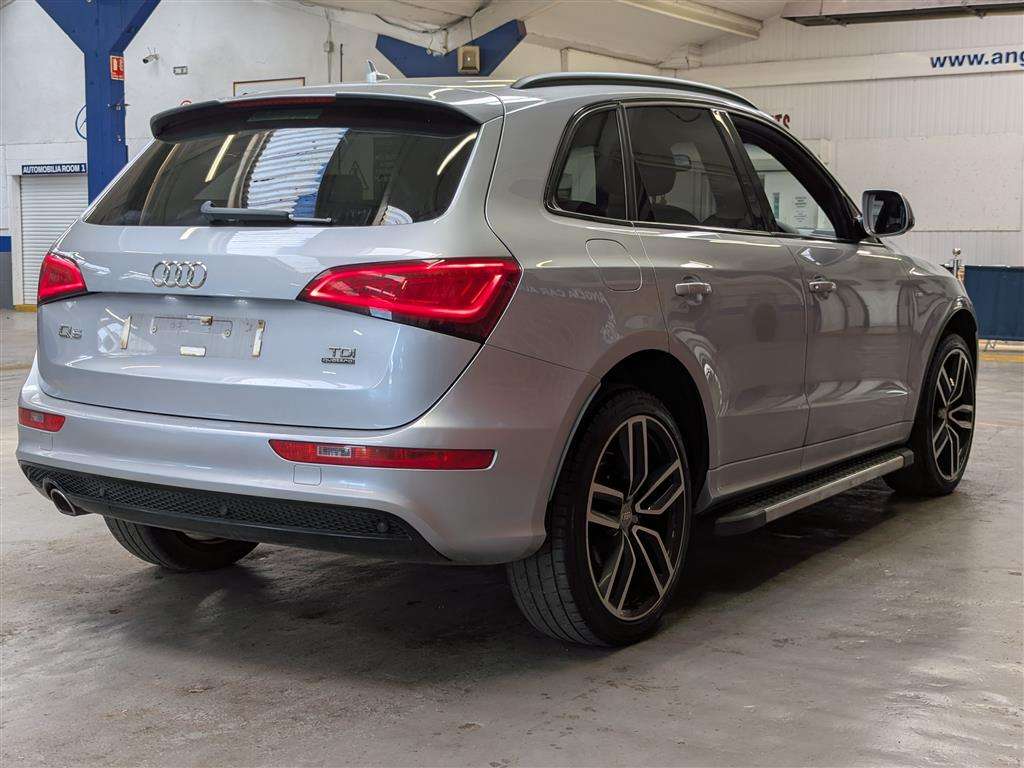 <p>2016 AUDI Q5 S LINE + TDI QUATTRO A</p>