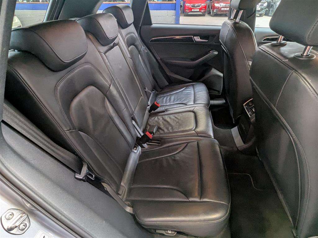 <p>2016 AUDI Q5 S LINE + TDI QUATTRO A</p>