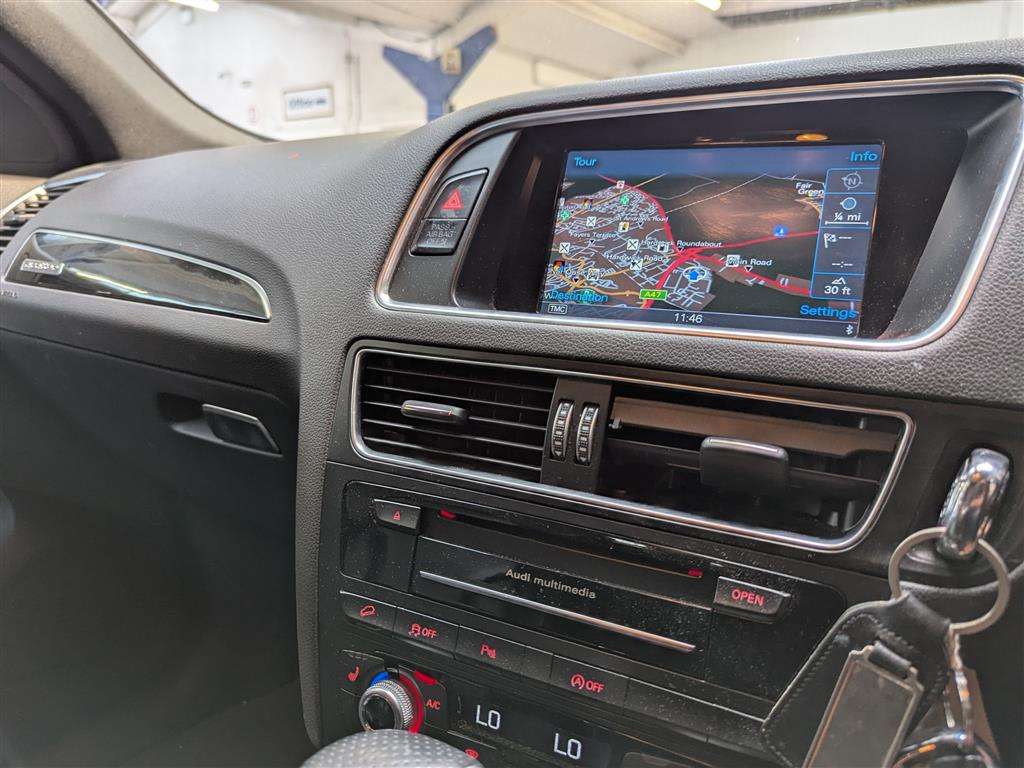 <p>2016 AUDI Q5 S LINE + TDI QUATTRO A</p>