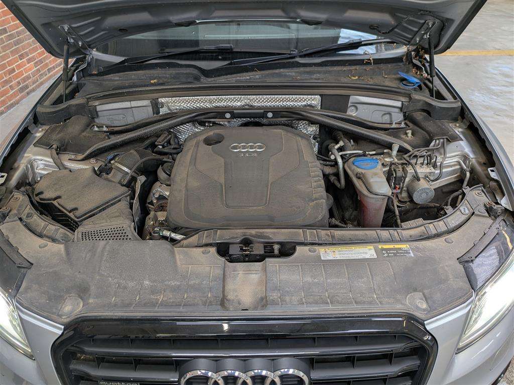 <p>2016 AUDI Q5 S LINE + TDI QUATTRO A</p>