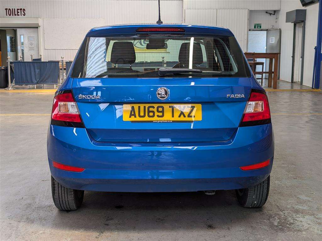<p>2019 SKODA FABIA SE MPI</p>