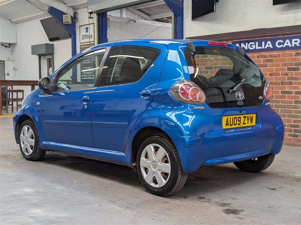 <p>2009 TOYOTA AYGO BLUE VVT-I</p>