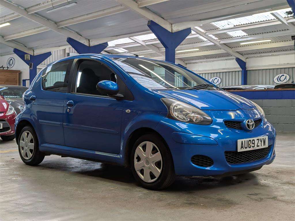 <p>2009 TOYOTA AYGO BLUE VVT-I</p>