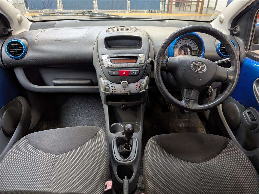 <p>2009 TOYOTA AYGO BLUE VVT-I</p>