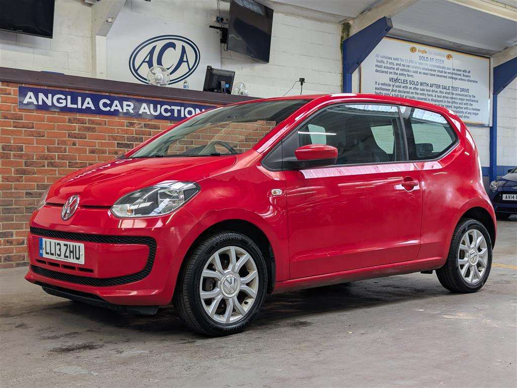 <p>2013 VOLKSWAGEN MOVE UP</p>