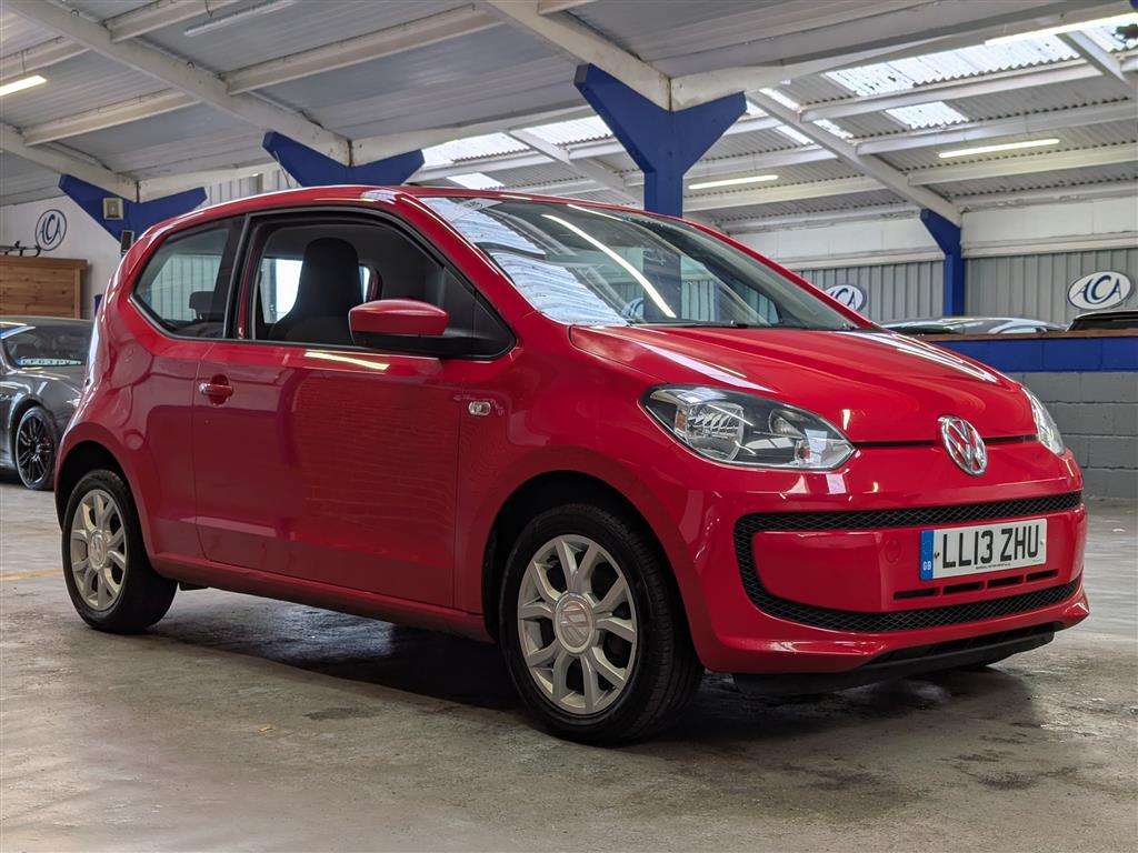 <p>2013 VOLKSWAGEN MOVE UP</p>