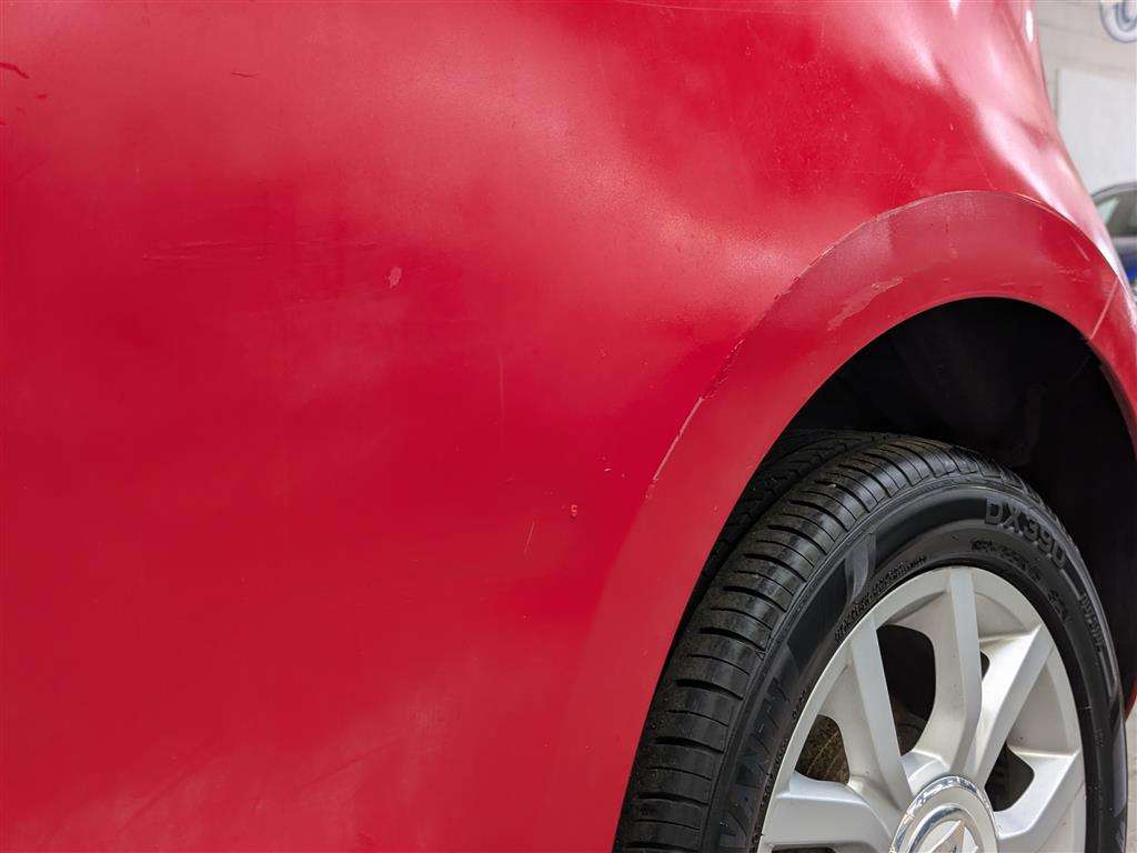 <p>2013 VOLKSWAGEN MOVE UP</p>