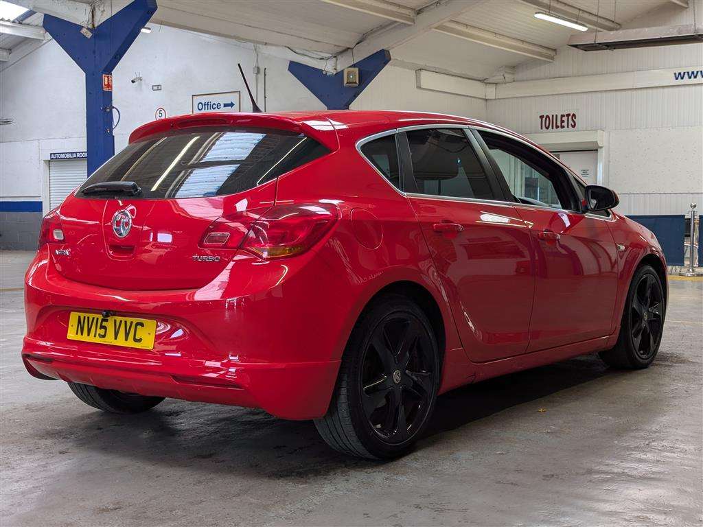 <p>2015 VAUXHALL ASTRA LIMITED EDITION</p>