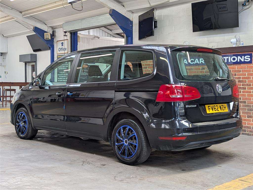 <p>2012 VOLKSWAGEN SHARAN S BLUEMOTION TDI S</p>