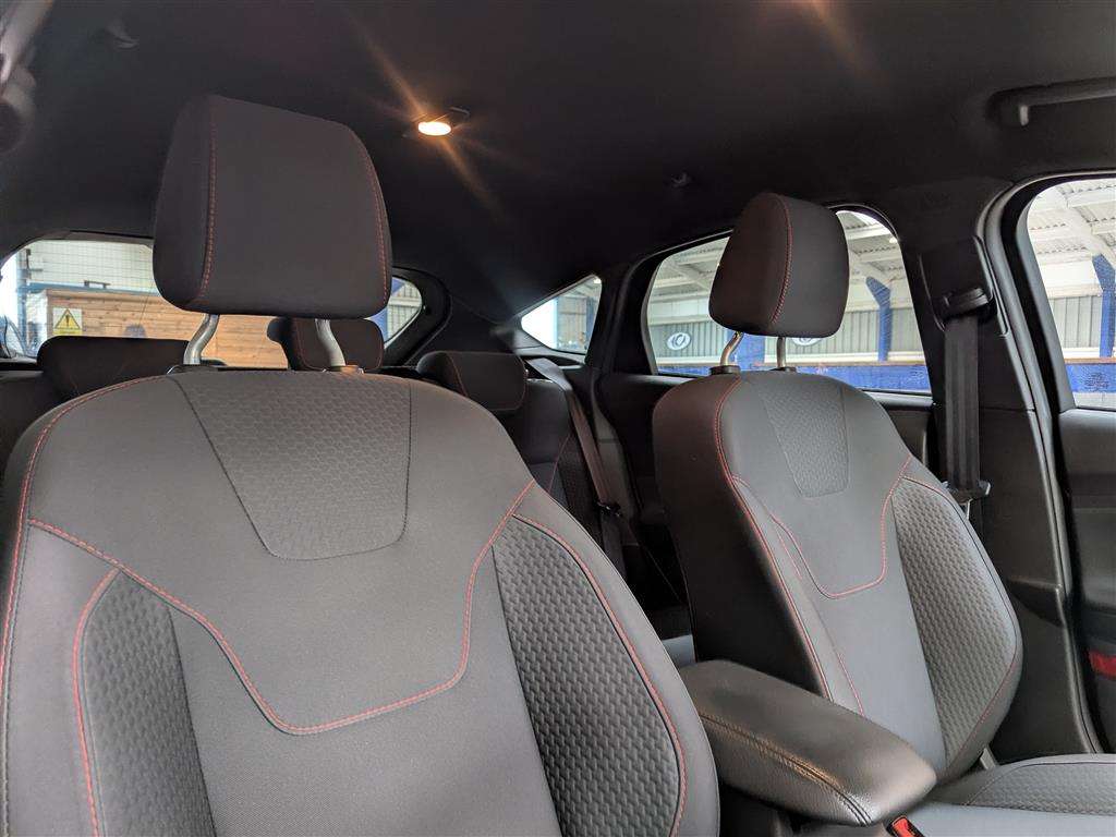 <p>2017 FORD FOCUS ST-LINE</p>