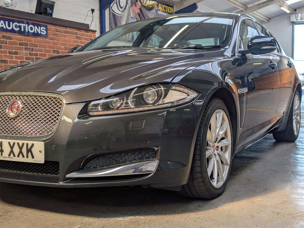 <p>2014 JAGUAR XF PREMIUM LUXURY D AUTO</p>
