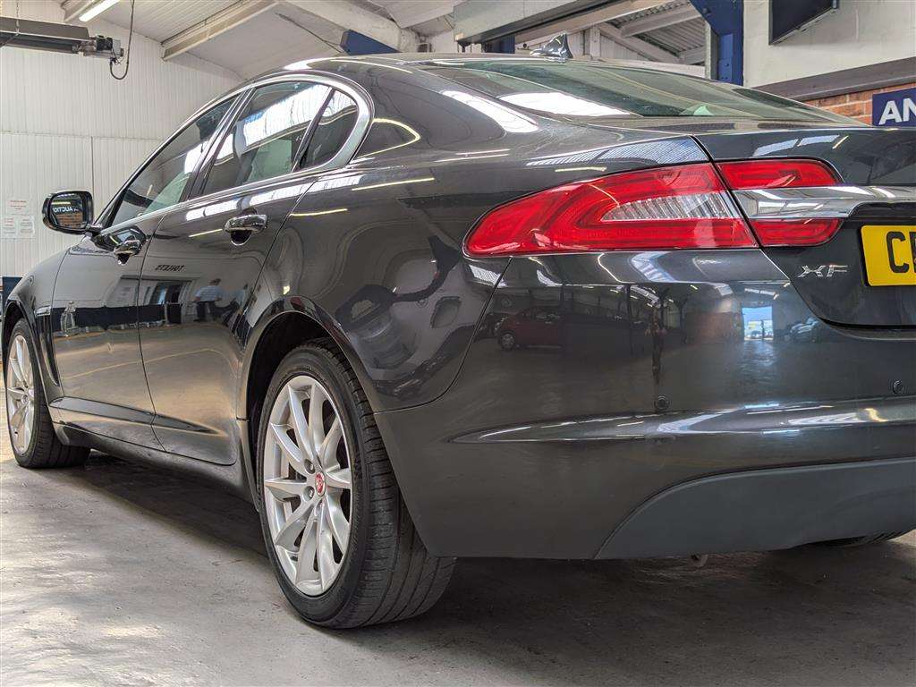 <p>2014 JAGUAR XF PREMIUM LUXURY D AUTO</p>