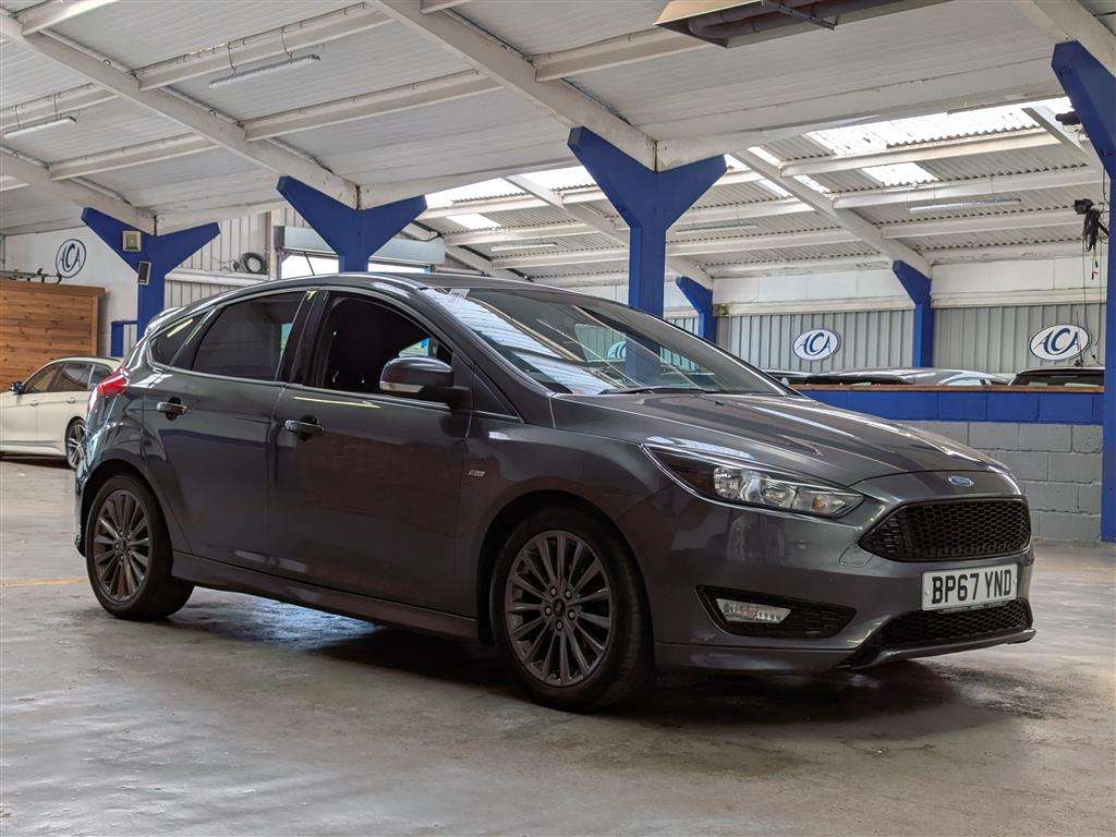 <p>2018 FORD FOCUS ST-LINE</p>