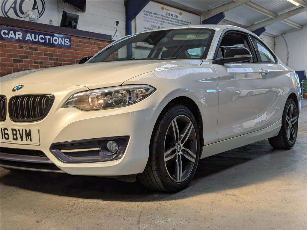 <p>2016 BMW 218I SPORT</p>