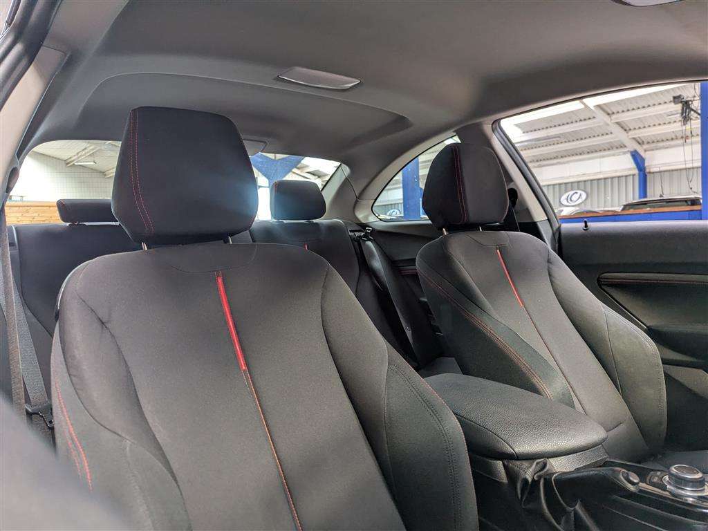 <p>2016 BMW 218I SPORT</p>