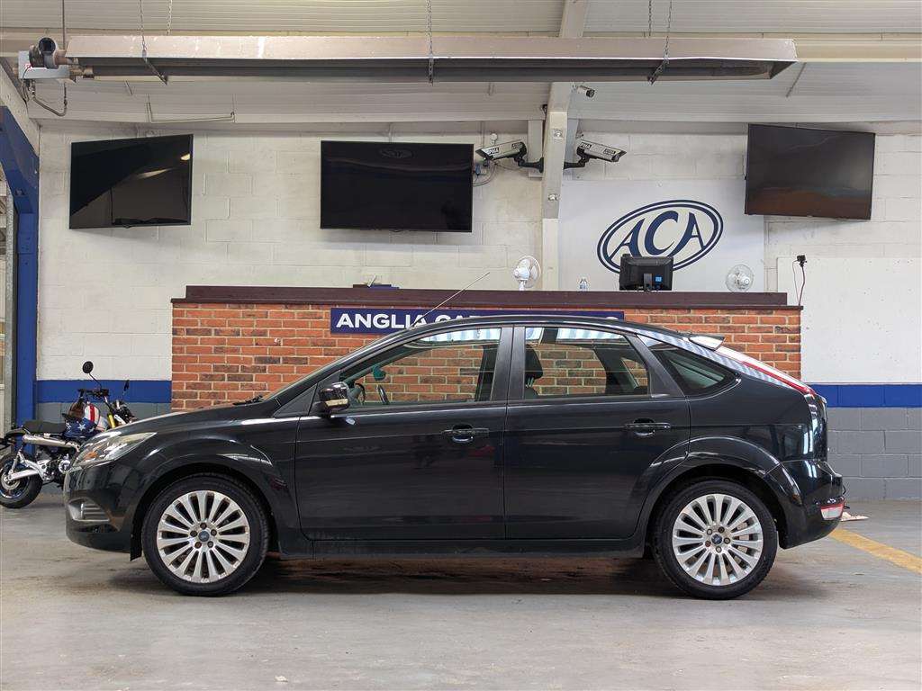<p>2010 FORD FOCUS TITANIUM 100</p>