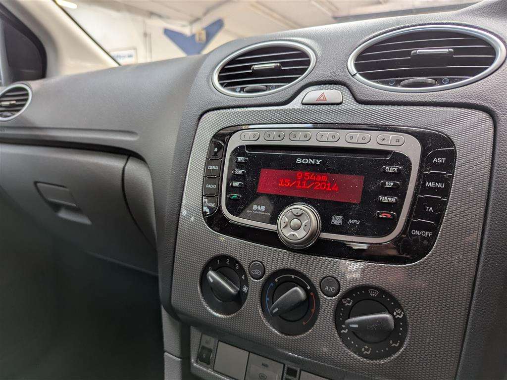 <p>2010 FORD FOCUS TITANIUM 100</p>