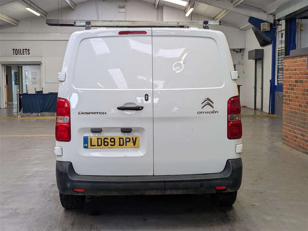 <p>2019 CITROEN DISPATCH 1000 EN-PRISE BH</p>